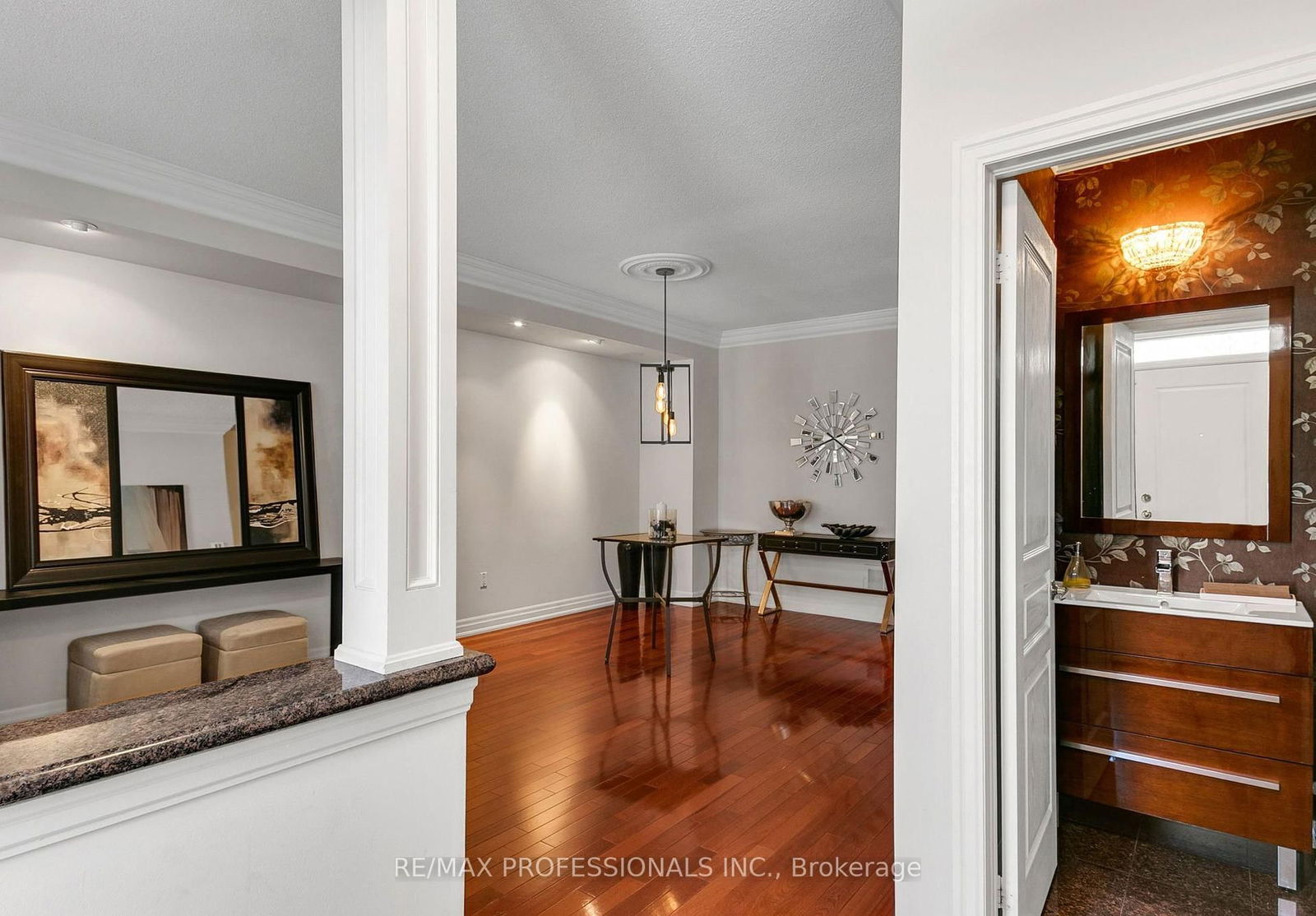 Townhouse for sale at 84 Compass Way, Mississauga, Port Credit, L5G 4T8 - MLS: W12110056
