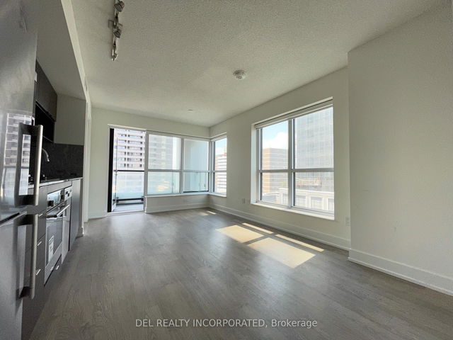 404 - 7 Mabelle Avenue