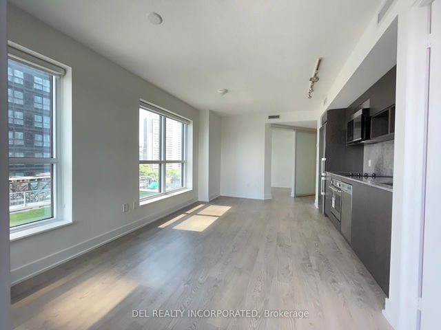 404 - 7 Mabelle Avenue