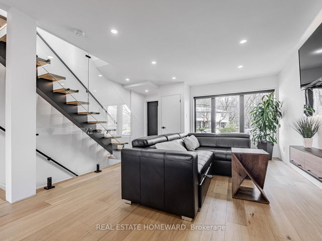 10 Juliana Court