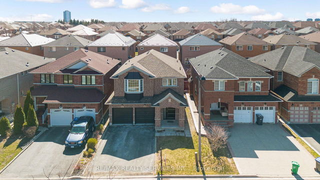10 Linderwood Drive