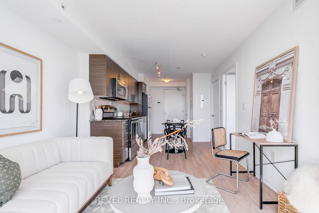 1308 - 830 Lawrence Avenue