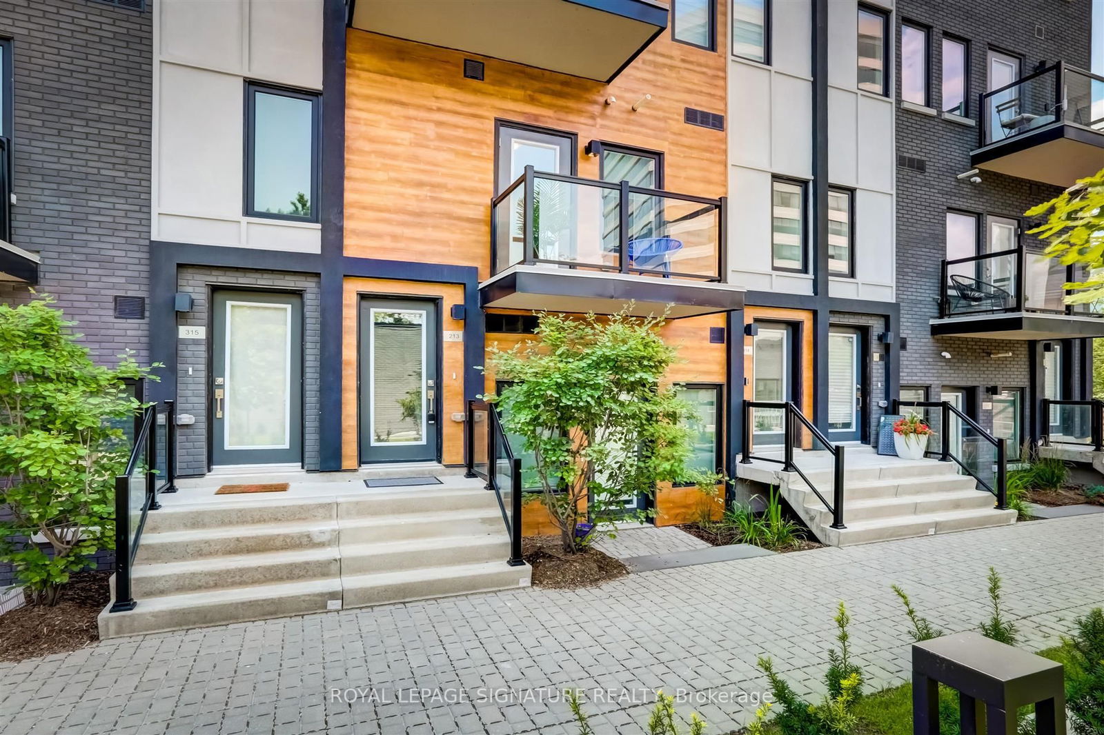 Condo for sale at 213-402 The East Mall, Toronto, Islington-City Centre West, M9B 3Z9 - MLS: W12110315