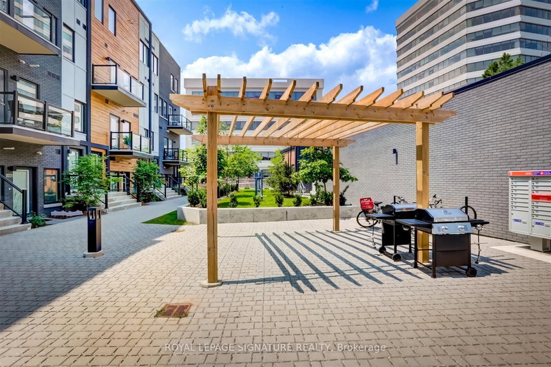 213 - 402 The East Mall, Toronto, M9B 3Z9 | Image 3