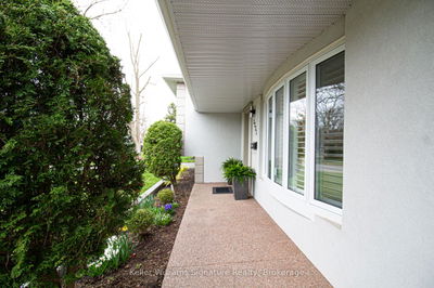 2231 Urwin Cres, Oakville - West image-0-2
