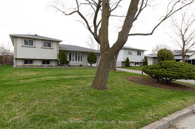 2231 Urwin Cres, Oakville - West image-0-3