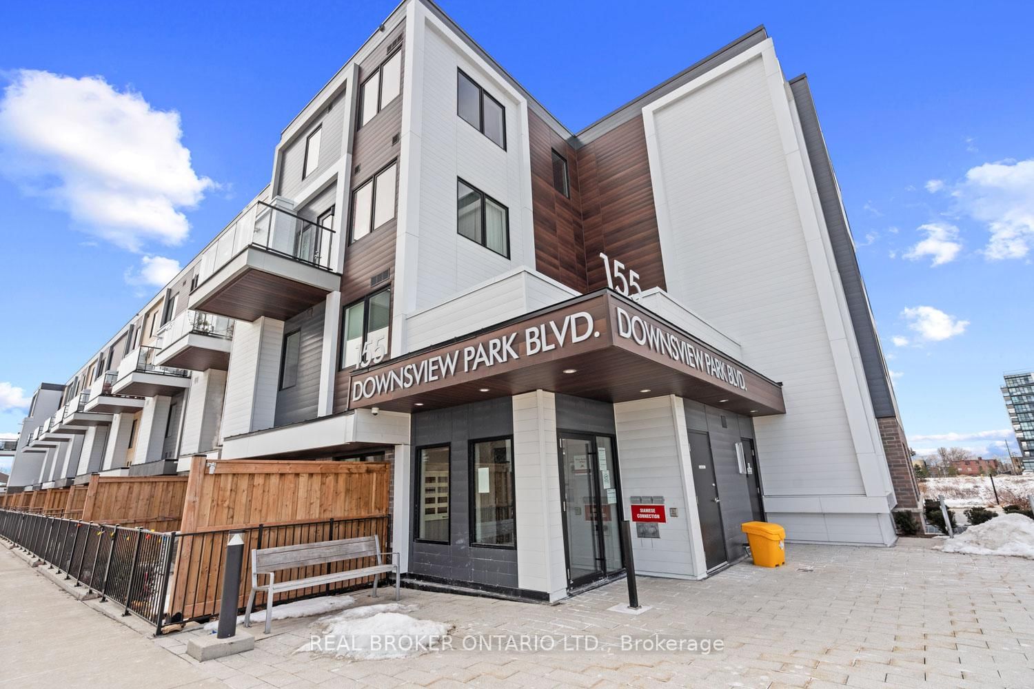 Townhouse for sale at 105-155 Downsview Park Boulevard, Toronto, Downsview-Roding-CFB, M3K 2C5 - MLS: W12110350