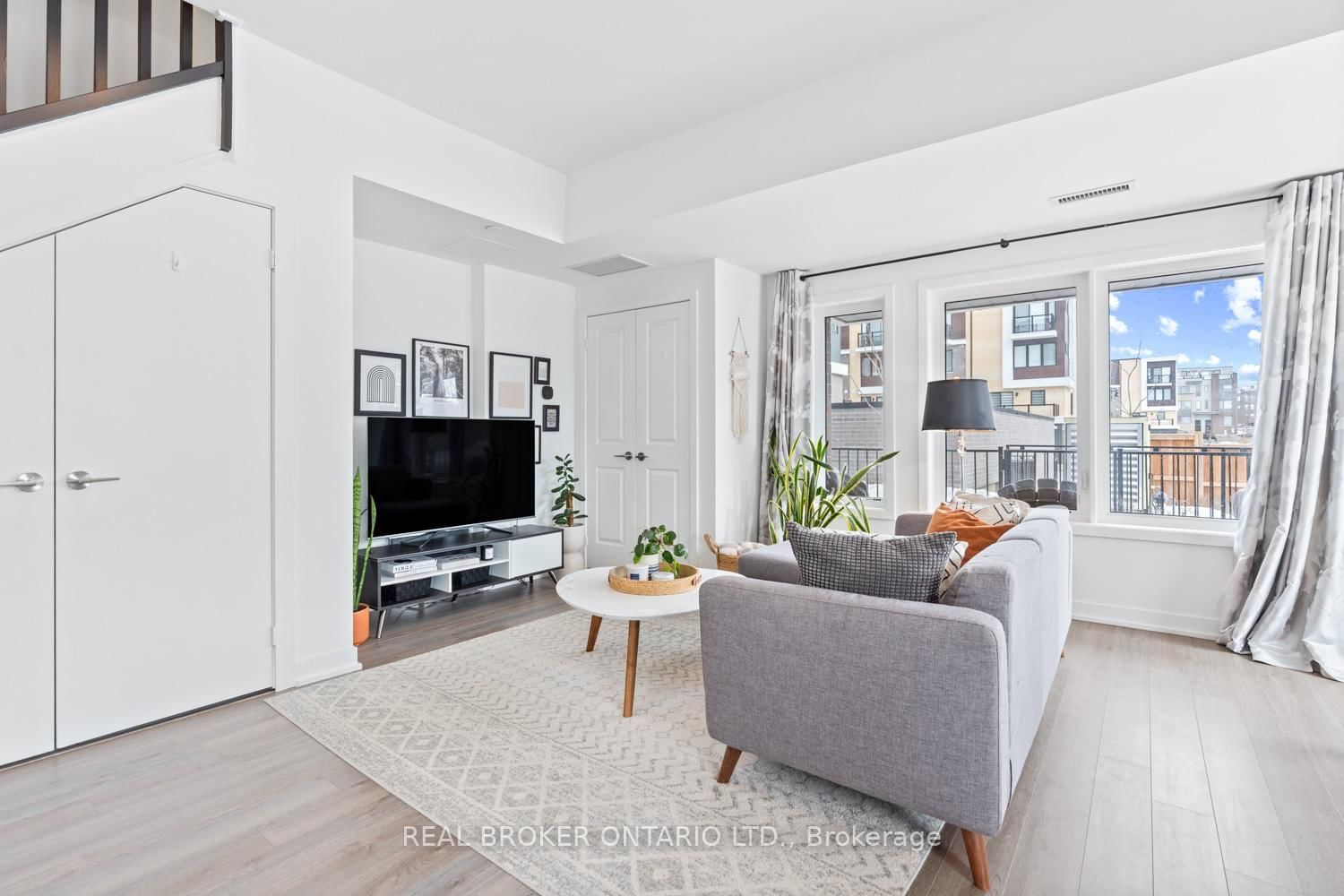 Townhouse for sale at 105-155 Downsview Park Boulevard, Toronto, Downsview-Roding-CFB, M3K 2C5 - MLS: W12110350