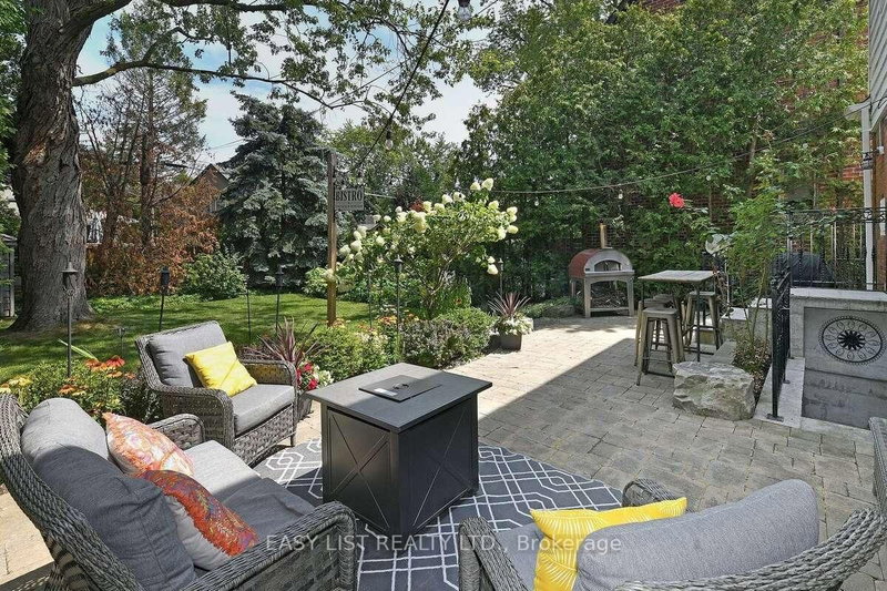 83 Eagle Rd, Toronto, M8Z 4J3 | Image 2