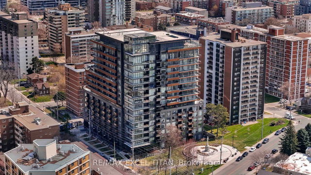 1705 - 21 Park Street