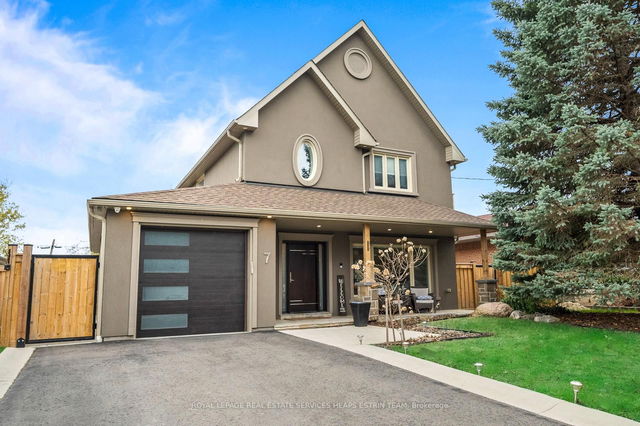 7 Forest Path Court