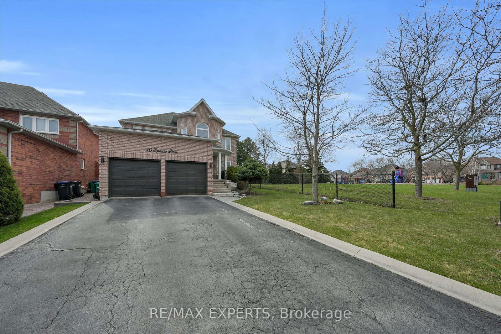 Detached House for sale at 10 Esposito Drive, Caledon, Bolton East, L7E 1V4 - MLS: W12110486