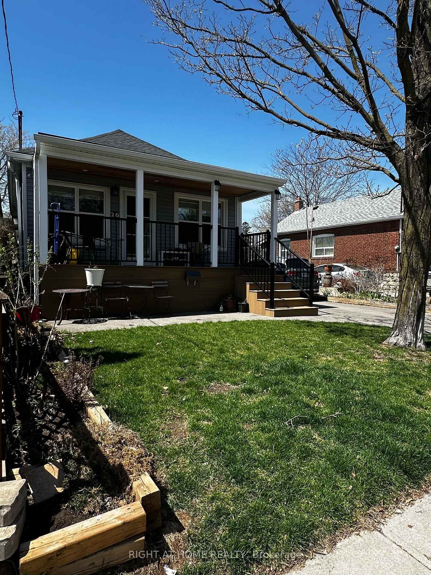Detached House for sale at 26 Sixteenth Street, Toronto, New Toronto, M8V 3J8 - MLS: W12110502