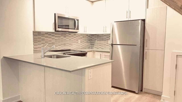 13 - 3482 Widdicombe Way