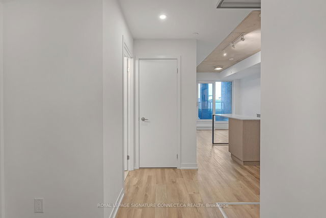 213 - 1808 St Clair Avenue