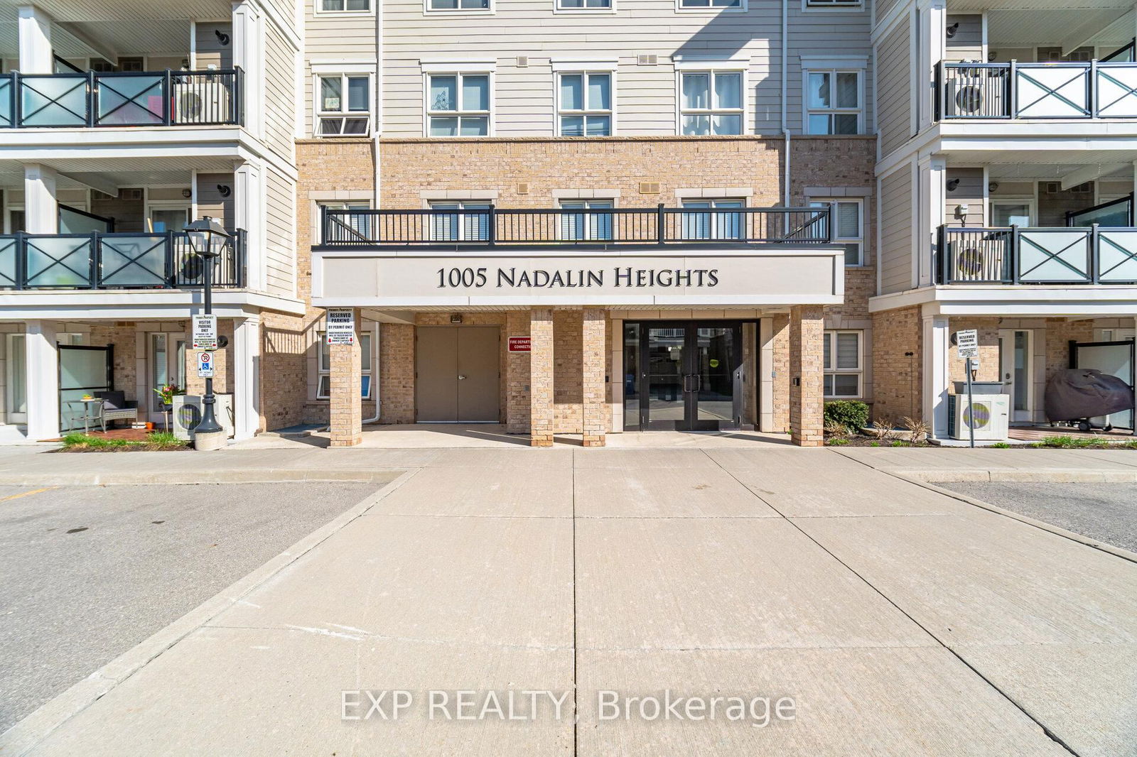 Condo for sale at 206-1005 Nadalin Heights, Milton, WI Willmott, L9T 8R3 - MLS: W12110667