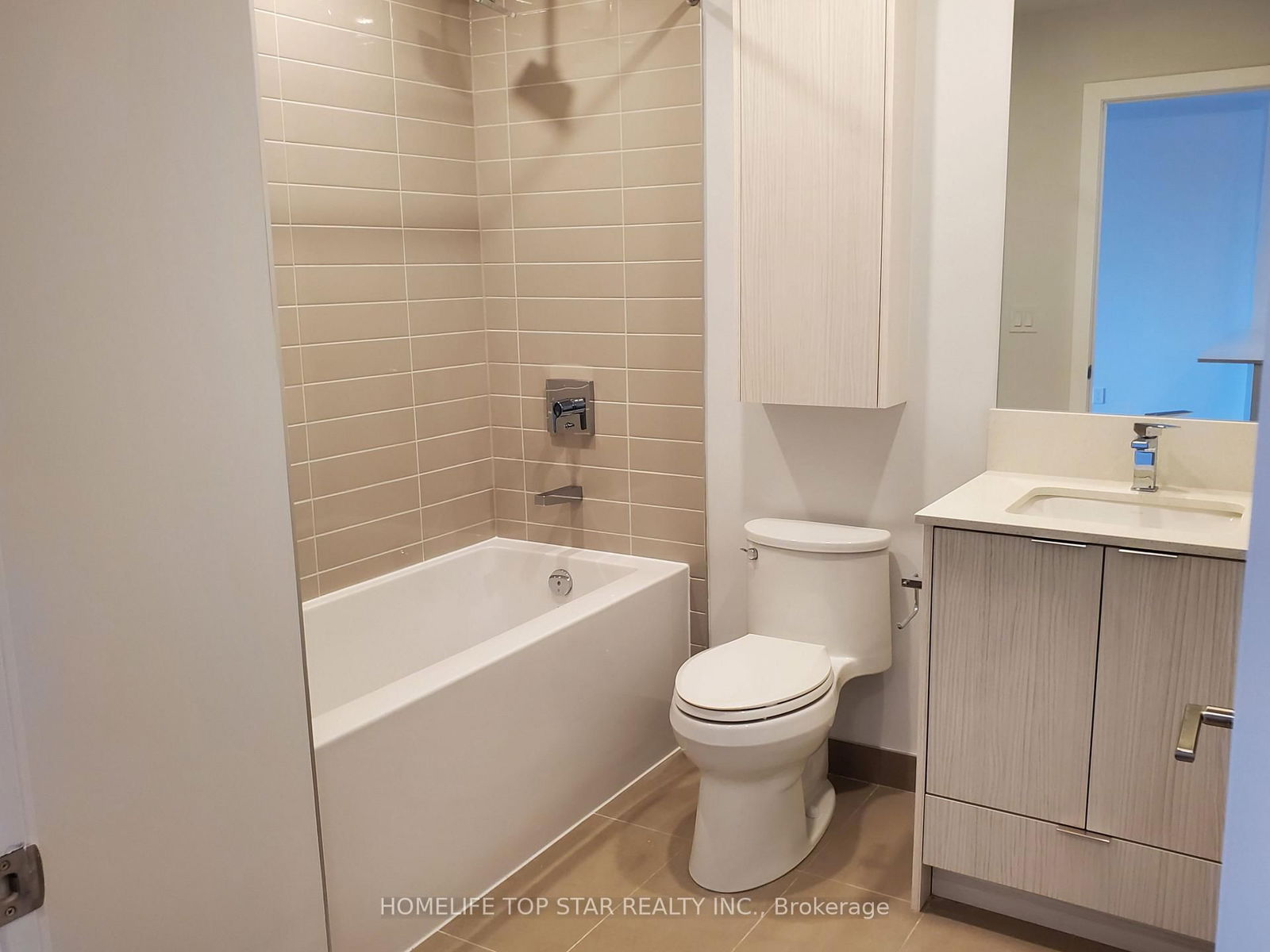 Condo for lease at 620-430 Square One Drive, Mississauga, City Centre, L5B 3Y1 - MLS: W12110747
