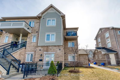 Unit 302 — 250 Sunny Meadow Blvd, Brampton - Sandringham-Wellington