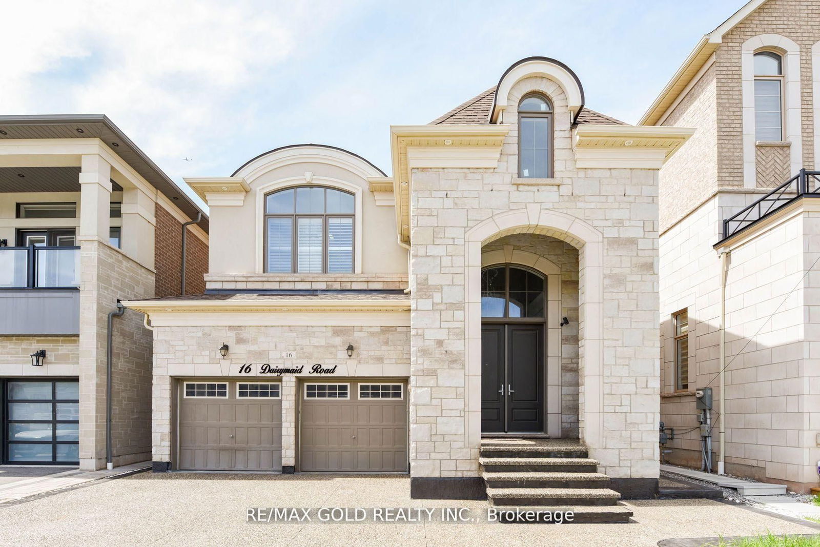 Detached House for sale at 16 Dairymaid Road, Brampton, Northwest Brampton, L6X 5P9 - MLS: W12110897