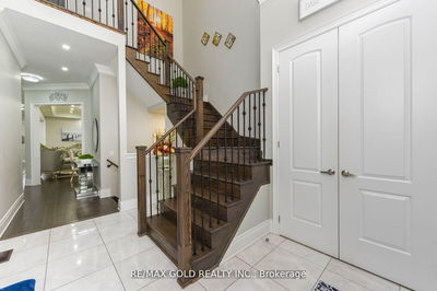 16 Dairymaid Rd, Brampton - Northwest Brampton image-0-3