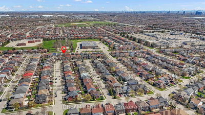 82 Worthington Ave, Brampton - Fletcher's Meadow image-0-4