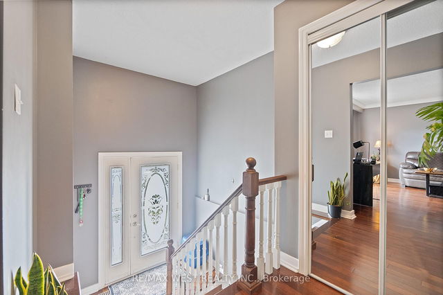 2429 Culver Way