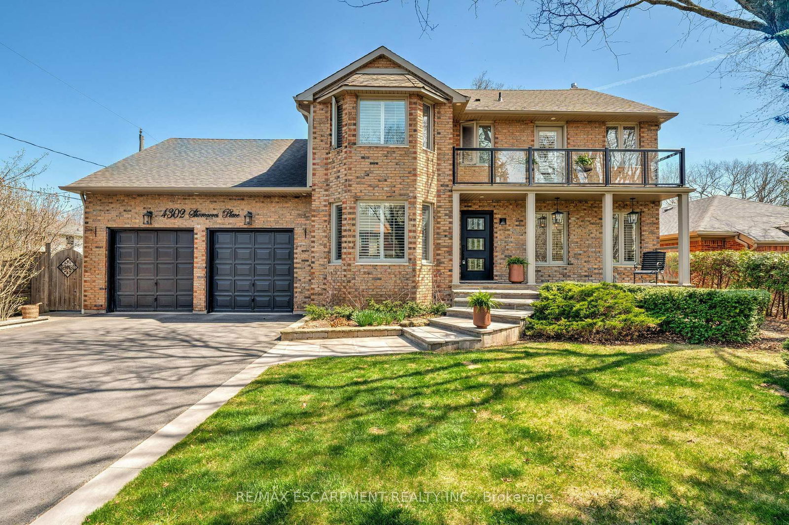Detached House for sale at 4302 SHOREACRES Place, Burlington, Shoreacres, L7L 5N1 - MLS: W12110967