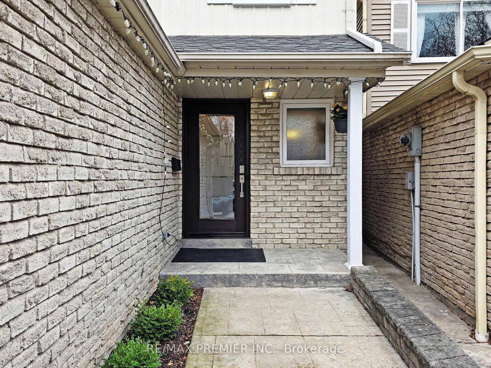 Detached House for sale at 2683 Romark Mews, Mississauga, Erin Mills, L5L 2Z4 - MLS: W12110983