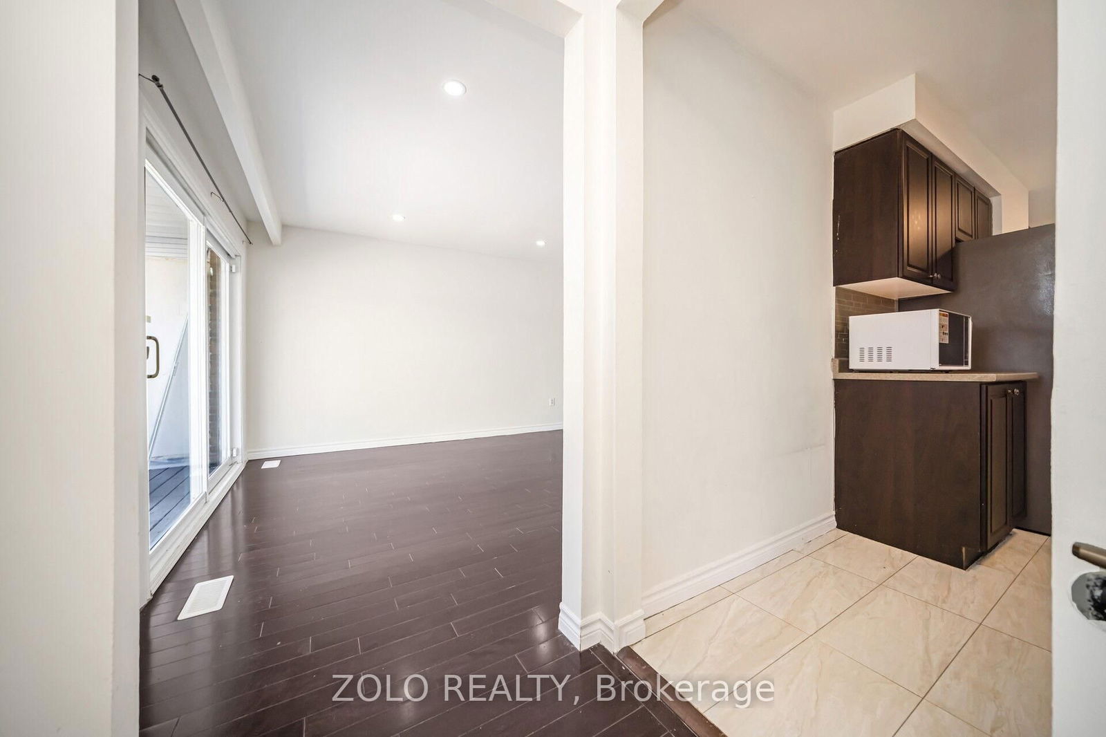 Semi-Detached House for sale at 44 Fallway Road, Brampton, Madoc, L6V 3H2 - MLS: W12110988