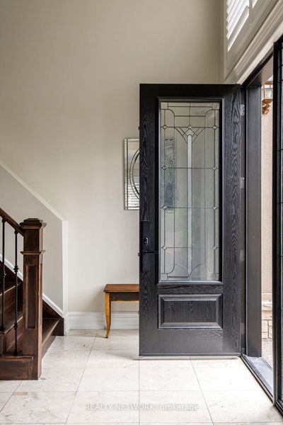2293 Sovereign St, Oakville - Bronte image-0-3