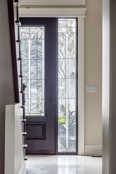 2293 Sovereign St, Oakville - Bronte image-0-4