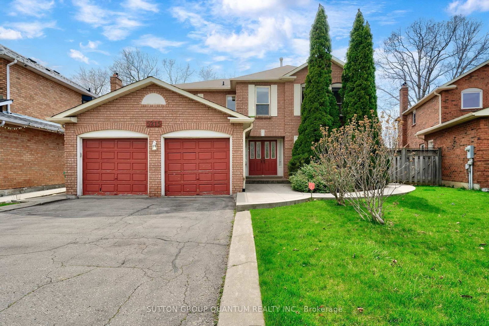 Detached House for sale at 5215 Micmac Crescent, Mississauga, Hurontario, L5R 2E2 - MLS: W12111088