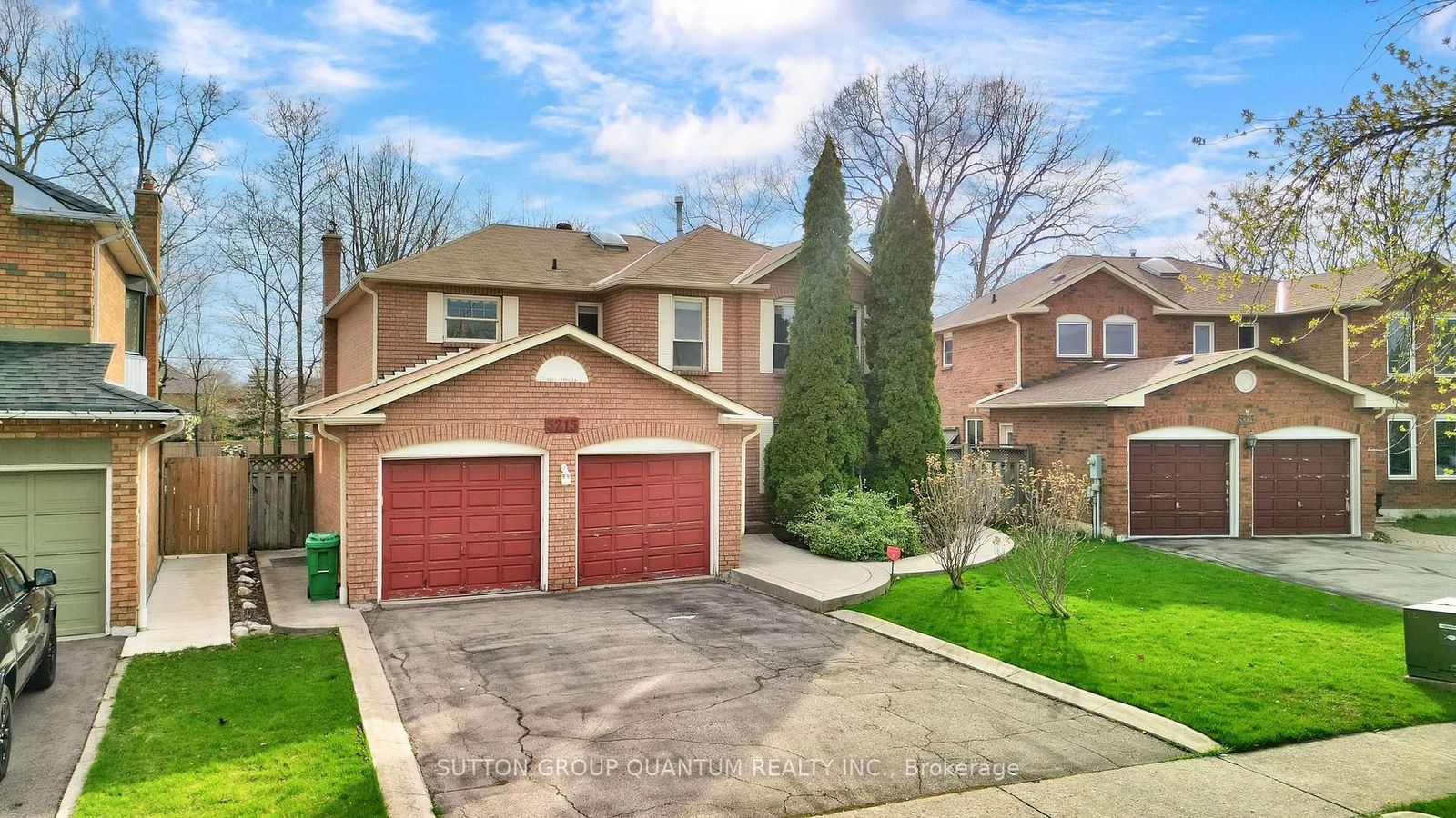 Detached House for sale at 5215 Micmac Crescent, Mississauga, Hurontario, L5R 2E2 - MLS: W12111088
