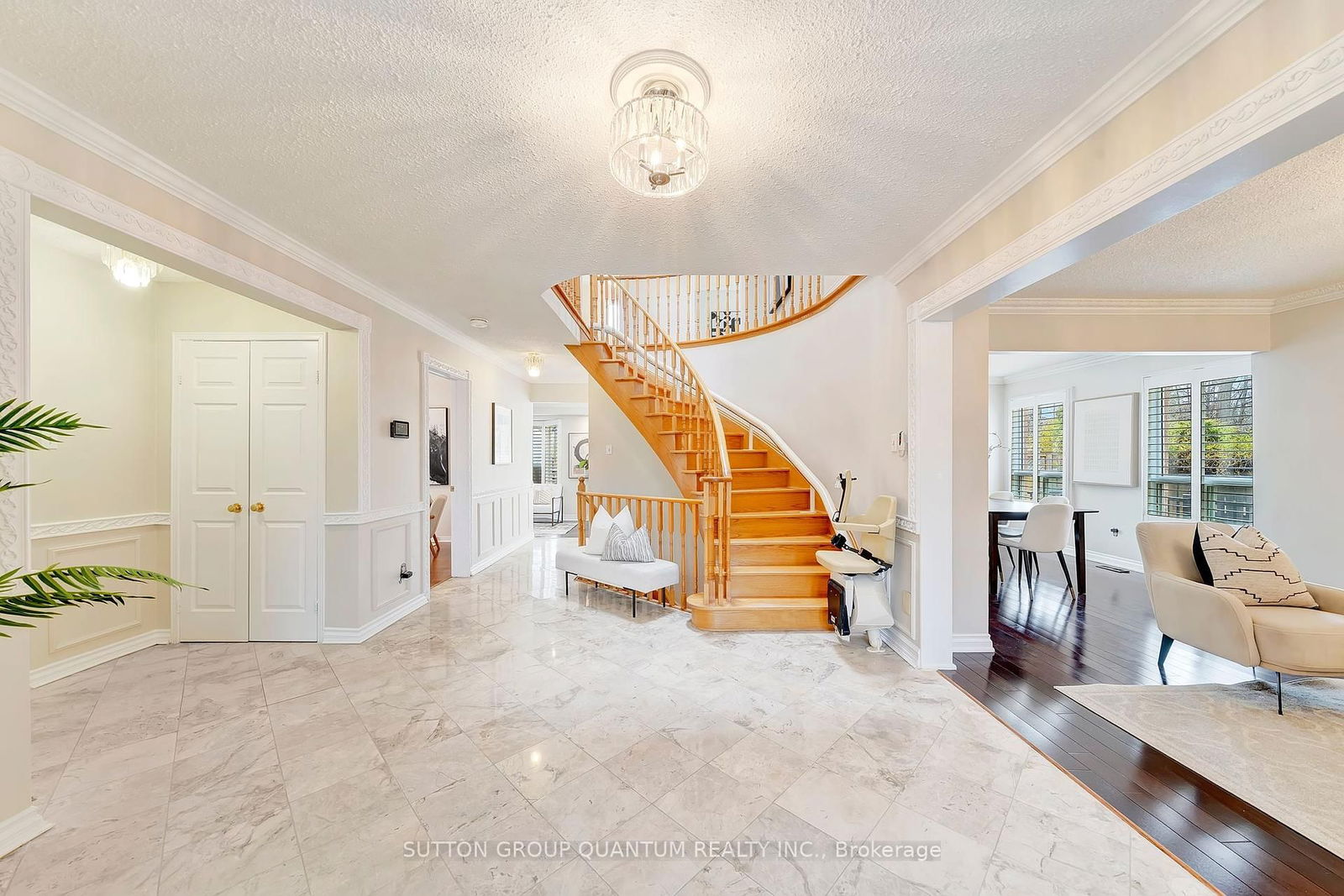 Detached House for sale at 5215 Micmac Crescent, Mississauga, Hurontario, L5R 2E2 - MLS: W12111088