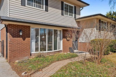 5373 Spruce Ave, Burlington - Appleby image-0-1