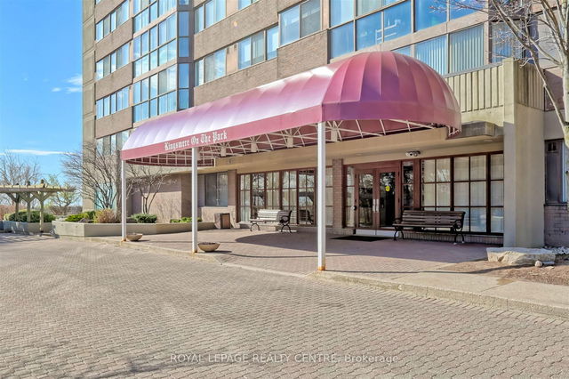 604 - 880 Dundas Street