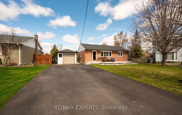 135 Martha Crescent