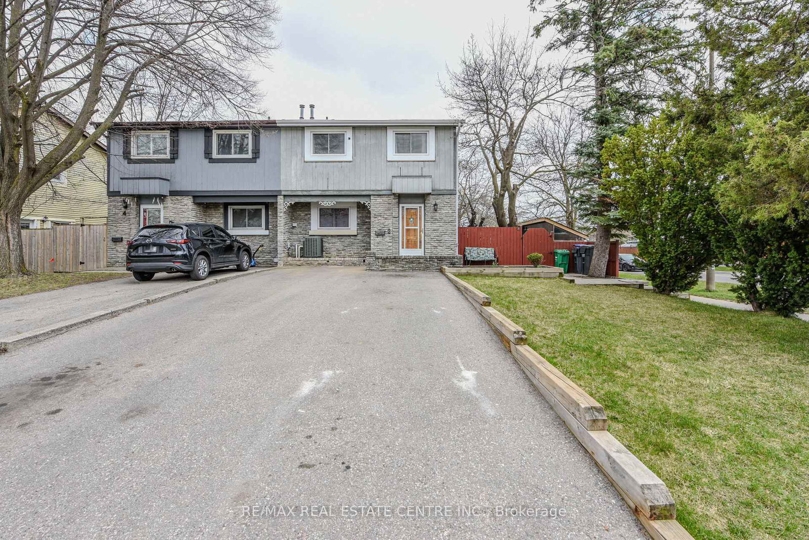 Semi-Detached House for sale at 2 Charters Road, Brampton, Madoc, L6V 2S5 - MLS: W12111141