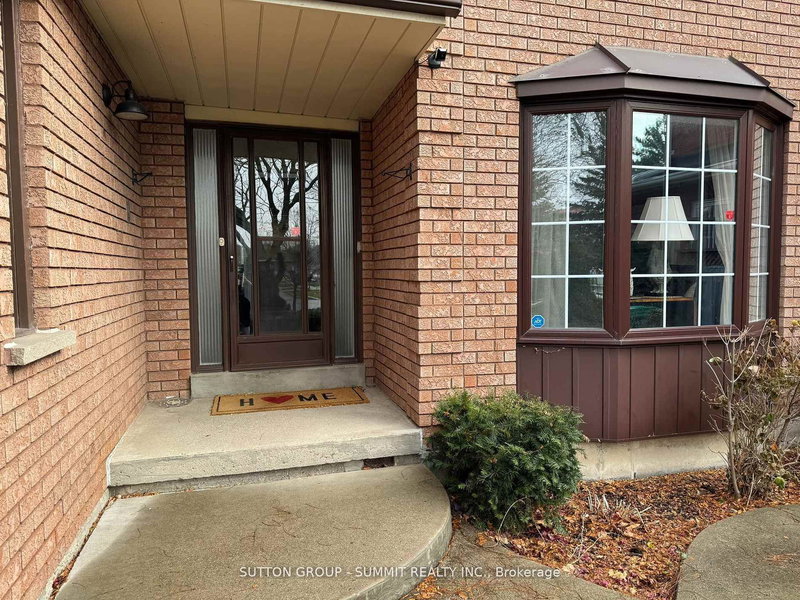 1928 Aldermead Rd, Mississauga, L5M 2Z9 | Image 2