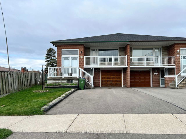 24 Paradelle Crescent