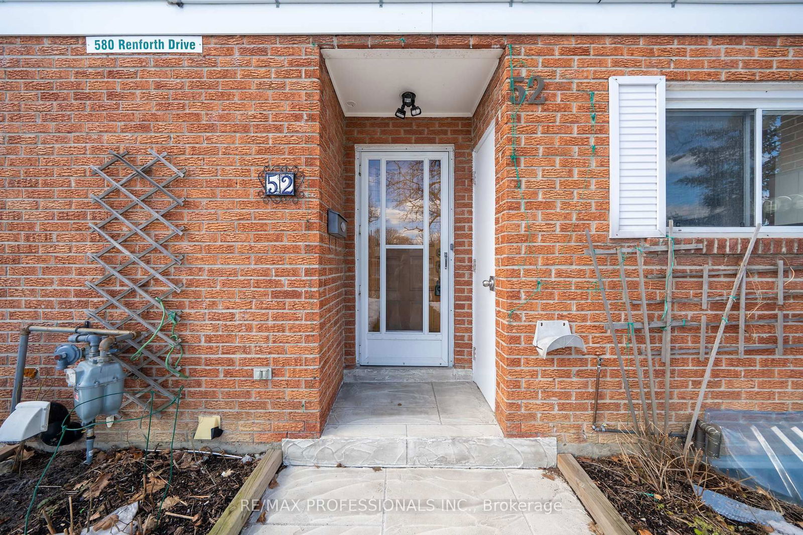 Townhouse for sale at 52-580 Renforth Drive, Toronto, Eringate-Centennial-West Deane, M9C 2N5 - MLS: W12111322