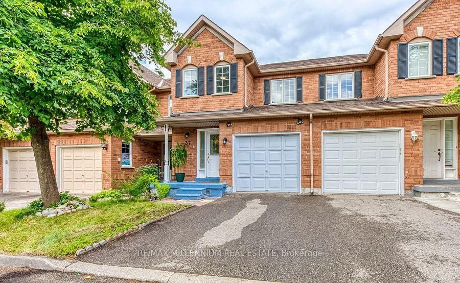 Townhouse for sale at 37-35 Malta Avenue, Brampton, Fletcher's Creek South, L6Y 5B4 - MLS: W12111401