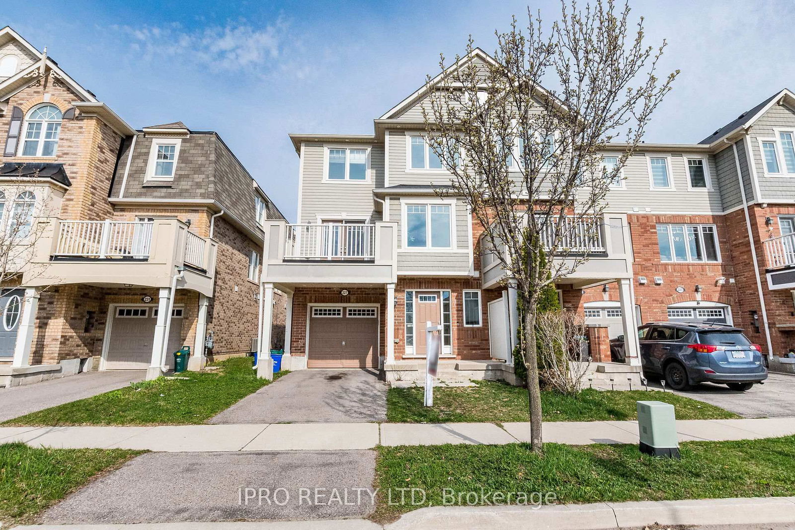 Townhouse for sale at 227 Slingsby Landing, Milton, Harrison, L9T 7B6 - MLS: W12111429