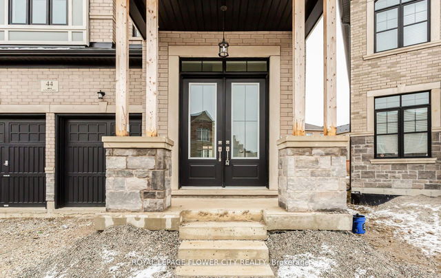 44 Royal Fern Crescent