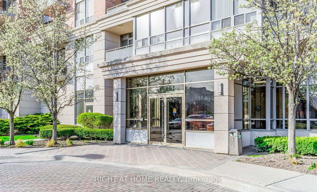 1007 - 55 Strathaven Drive