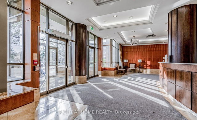 1007 - 55 Strathaven Drive