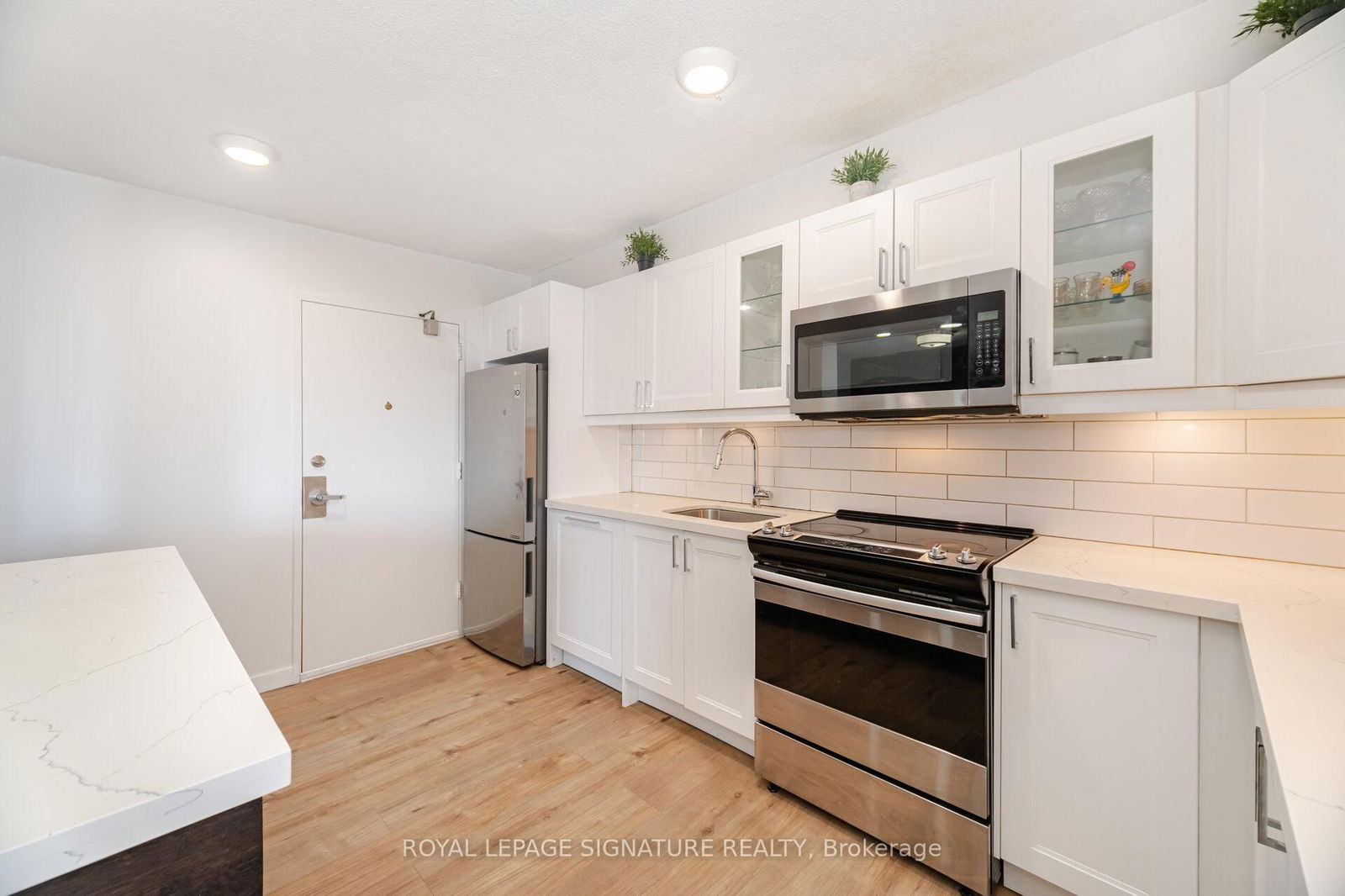 Condo for sale at 1512-50 Mississauga Valley Boulevard, Mississauga, Mississauga Valleys, L5A 3S2 - MLS: W12111487
