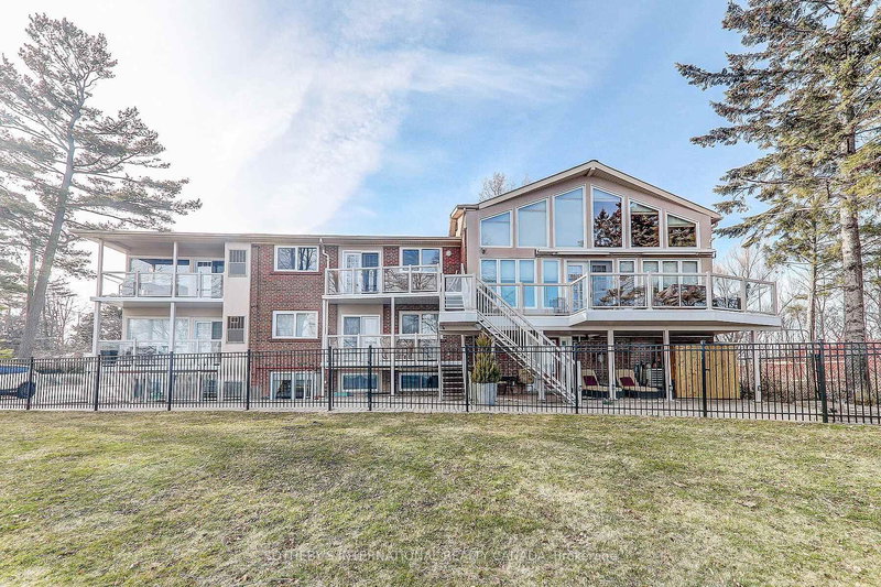 3 - 75 Maple Ave S, Mississauga, L5H 2R7 | Image 2