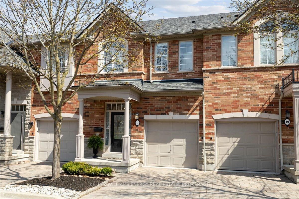 Townhouse sold at 17-2401 Fifth Line, Mississauga, Sheridan, L5K 1V9 - MLS: W12111527