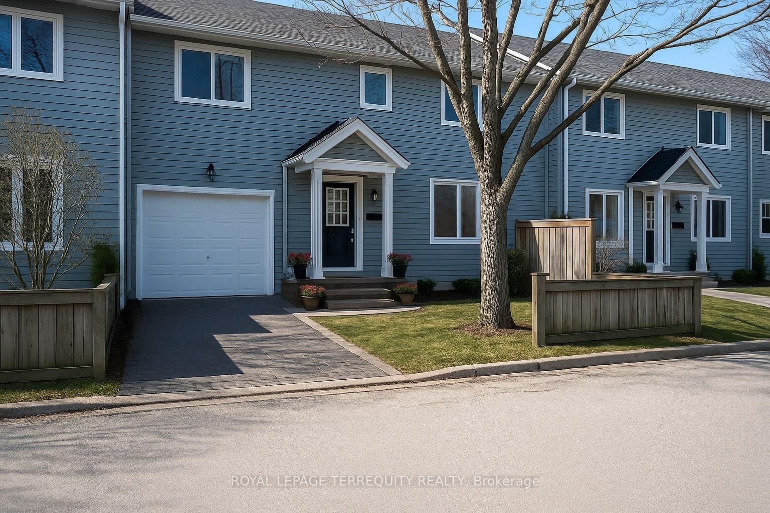 Townhouse for sale at 3-2021 Sixth Line, Oakville, RO River Oaks, L6H 4S2 - MLS: W12111553